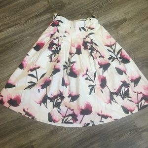 Le Chateau pleated full skirt